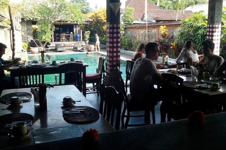 Hotel Pool