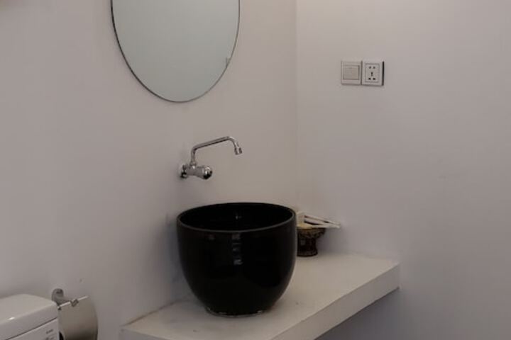 Room 11 of 22