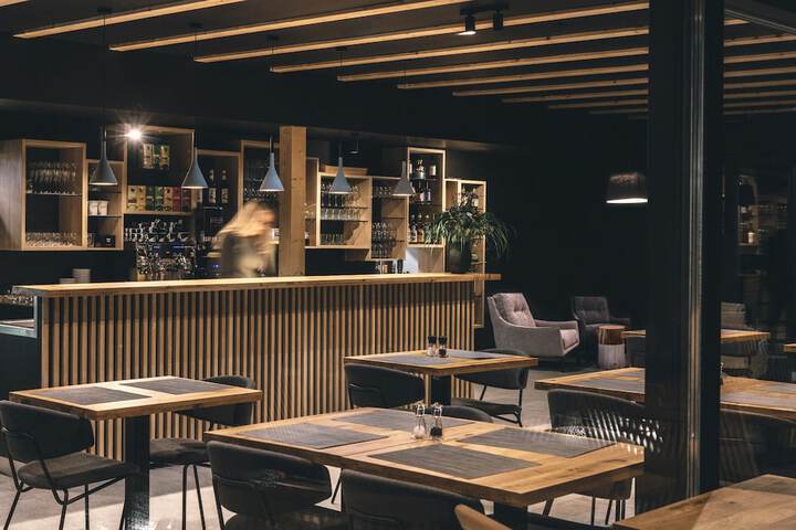 Dining 50 of 57
