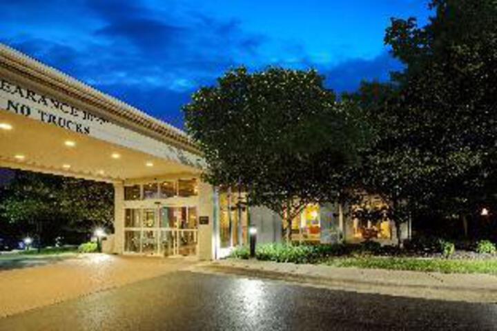 Hotel 10 of 27