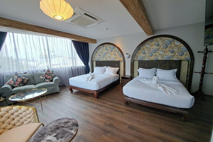 Room 15 of 132