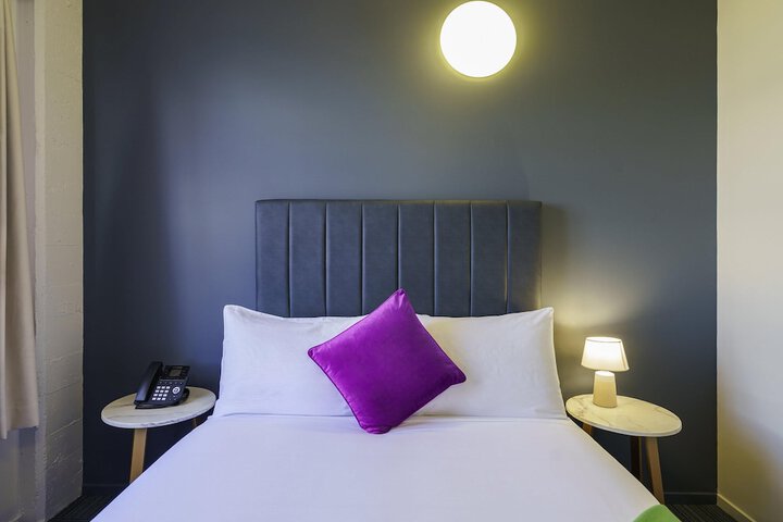 Room 13 of 41