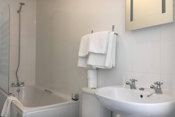 Room 40 of 67