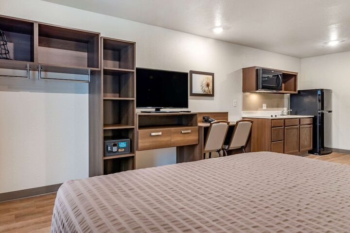 Room 15 of 27