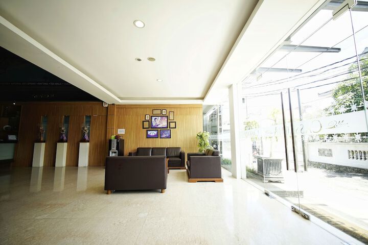 Room 12 of 23