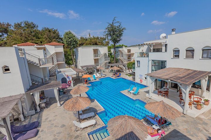 Photo of Esperides Hotel