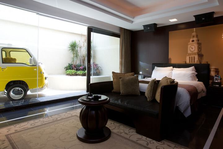 Room 19 of 72