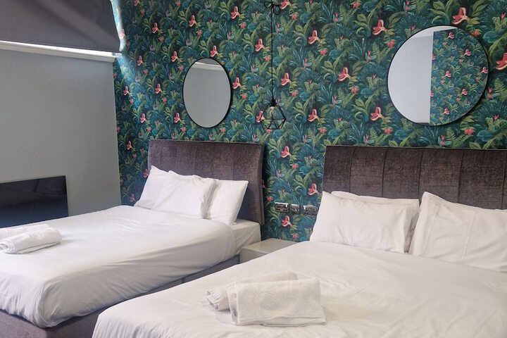 Room 16 of 22