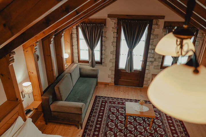 Room 48 of 118