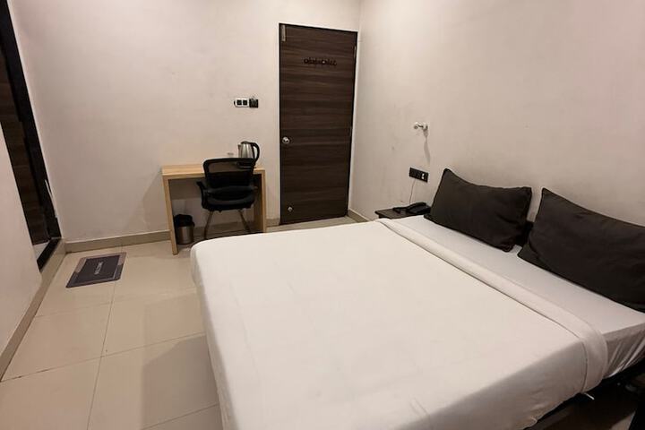 Room 3 of 14