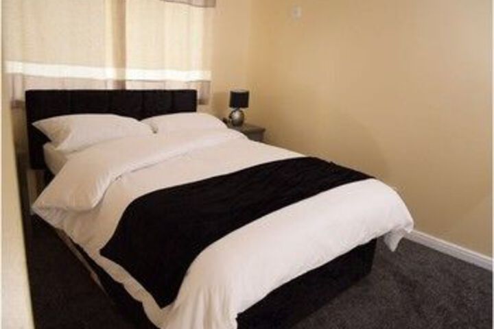 Room 13 of 42