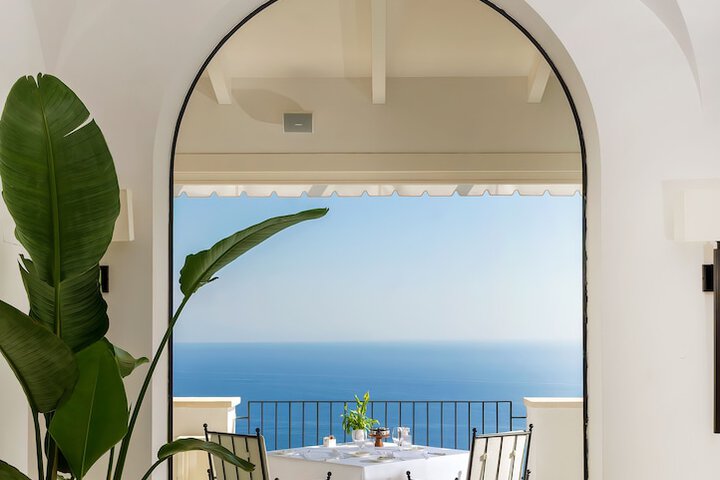 Dining 83 of 104