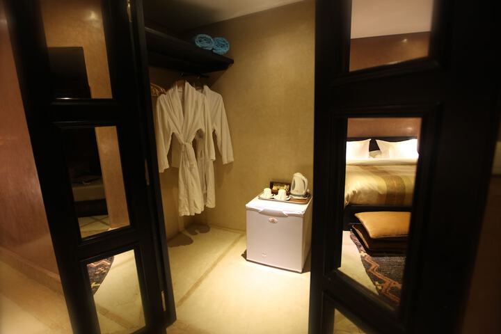 Room 19 of 130