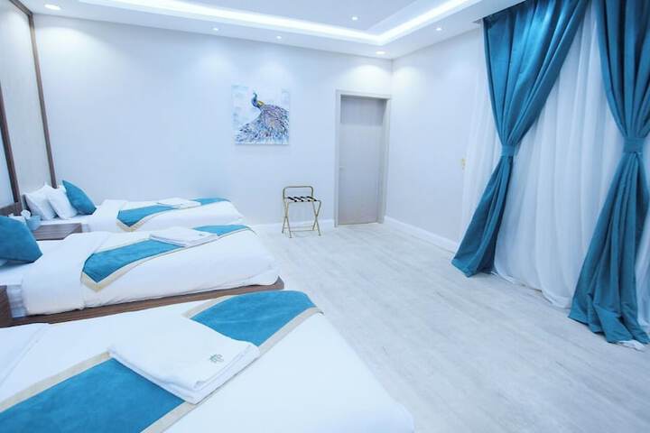 Room 12 of 61