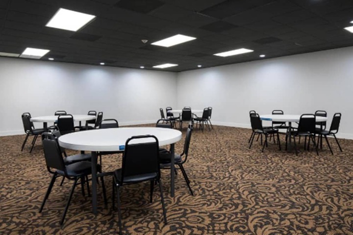 Business Center 14 of 14