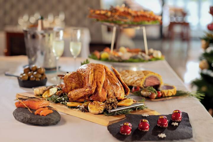 Dining 68 of 103