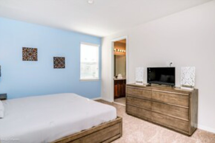 Room 105 of 117