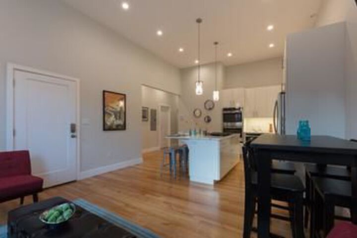 Image of Awesome South End Apt! Sleeps 8!