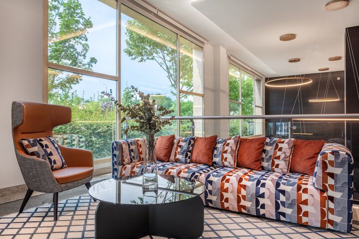 Guest Lobby