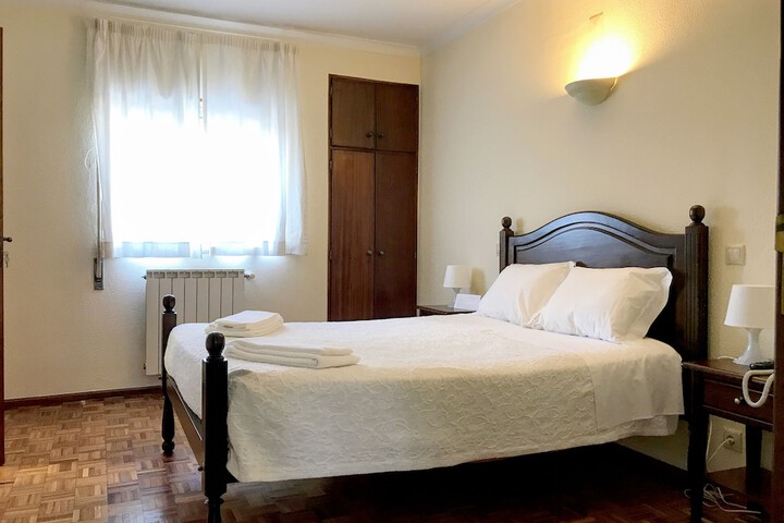 Room 9 of 25
