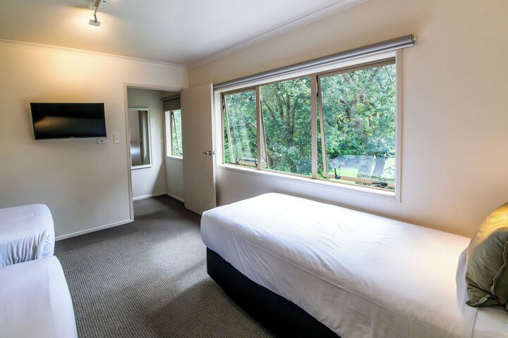 Room 13 of 107
