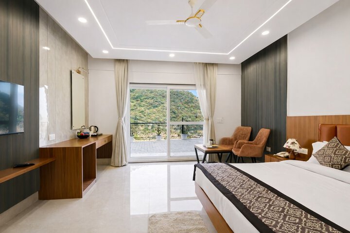 Room 10 of 55