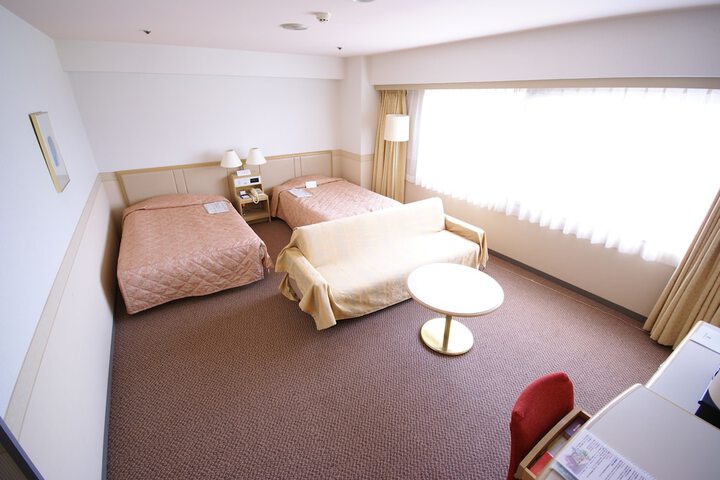 Room 5 of 23