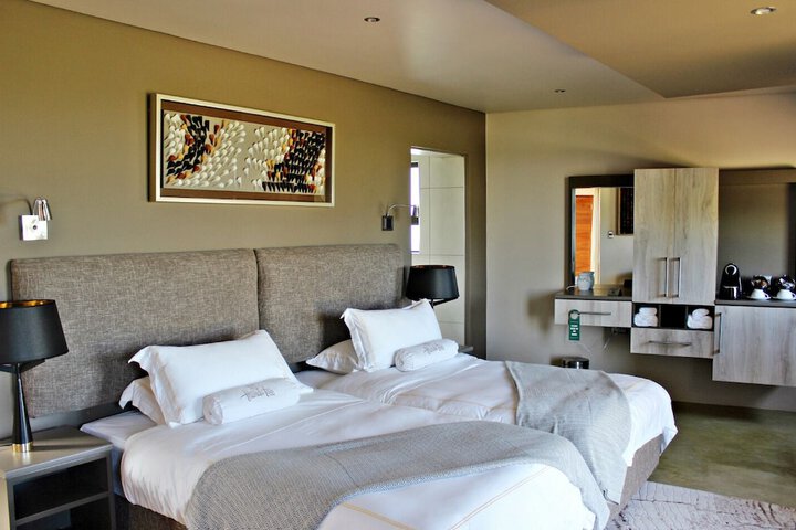 Room 9 of 64
