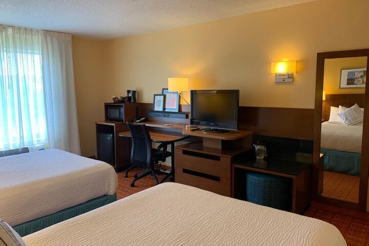 2 Double Beds (4 of 6)