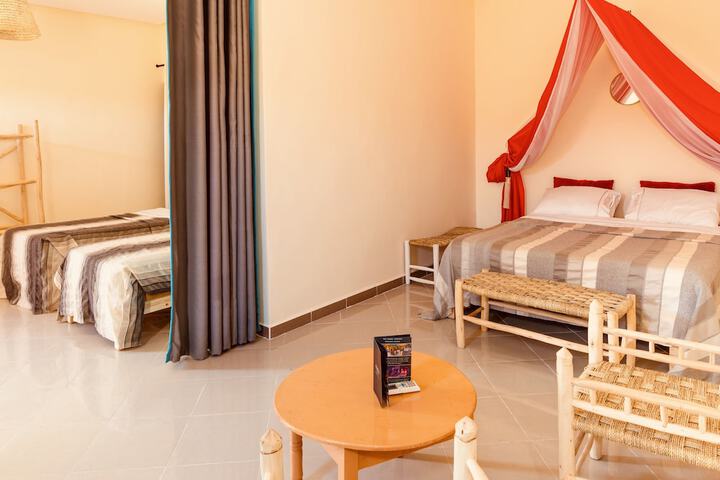 Room 3 of 27
