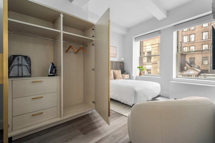 Room 153 of 626