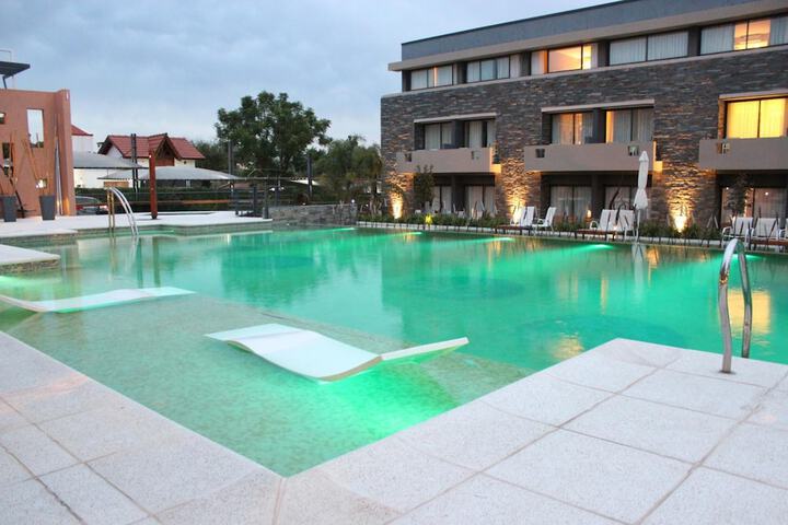 Pool 22 of 58