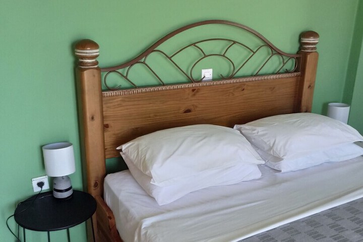 Room 15 of 81
