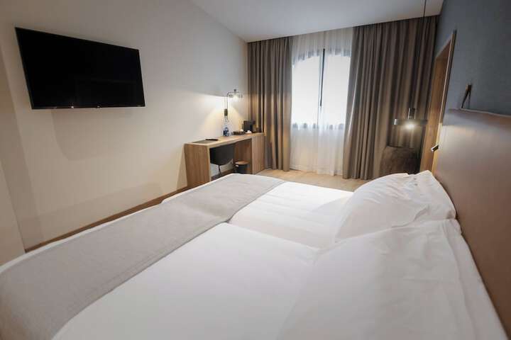 Room 14 of 69