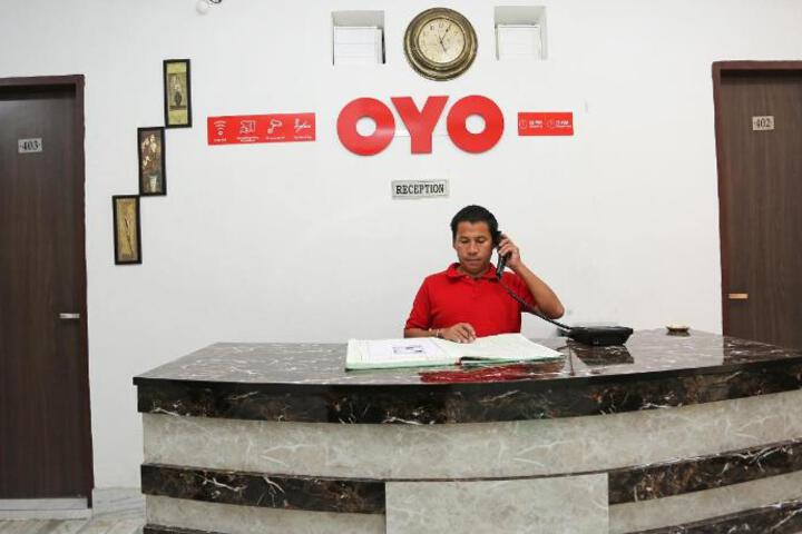 Hotel O Blue Moon