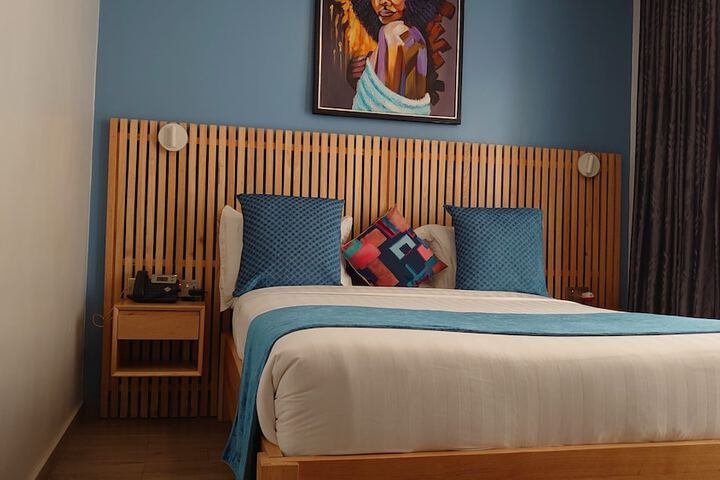 Room 15 of 24