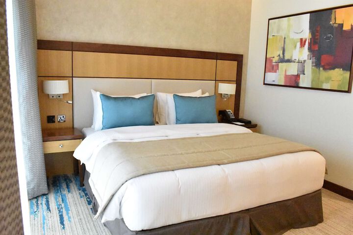 Room 28 of 114