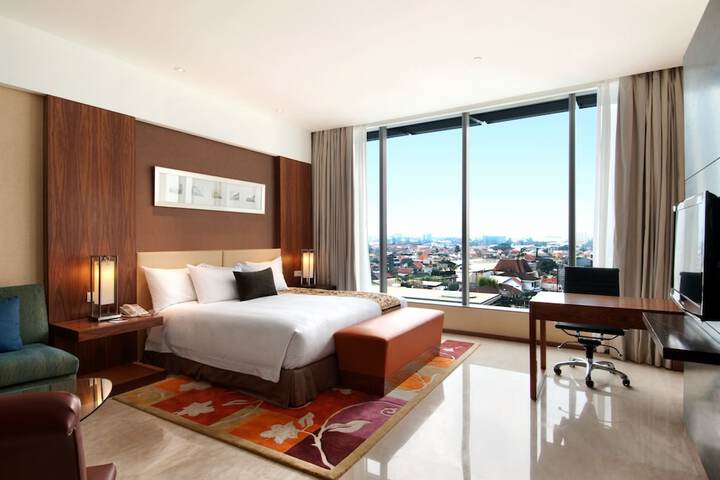 Room 7 of 74