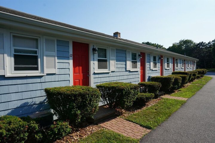 Exterior of CAPEWIND WATERFRONT RESORT