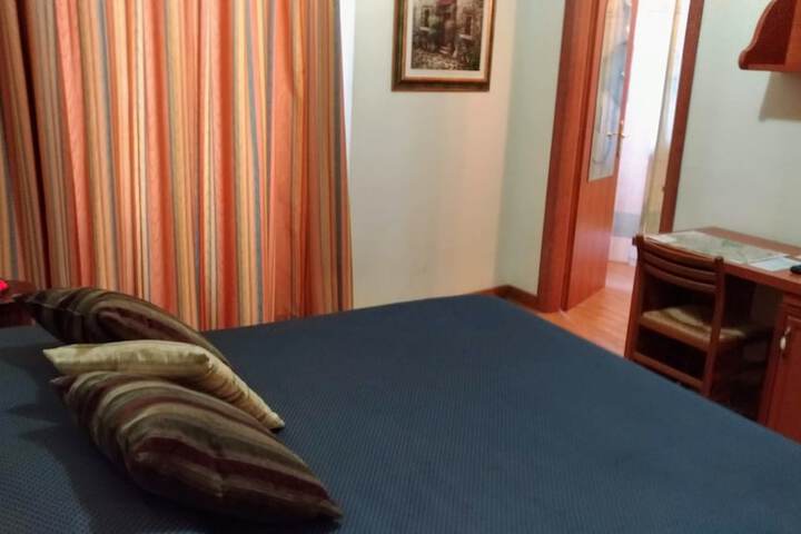 Room 10 of 43