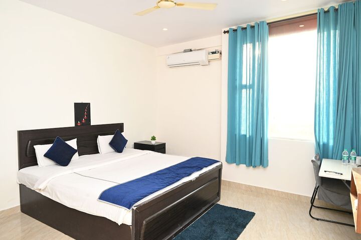 Room 3 of 26