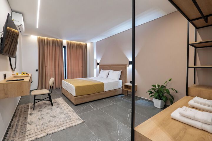 Room 25 of 108