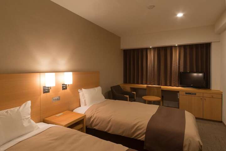 Room 18 of 43