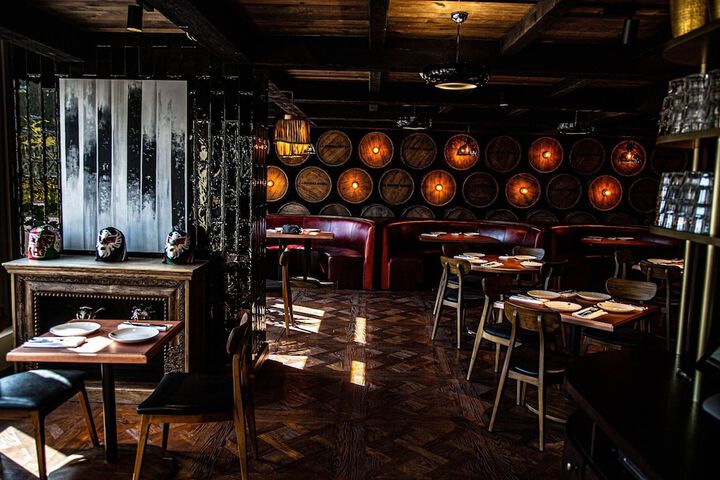 Dining 96 of 147