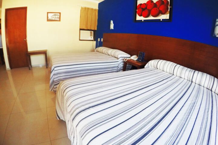 Room 14 of 65