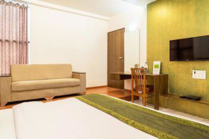 Room 16 of 41