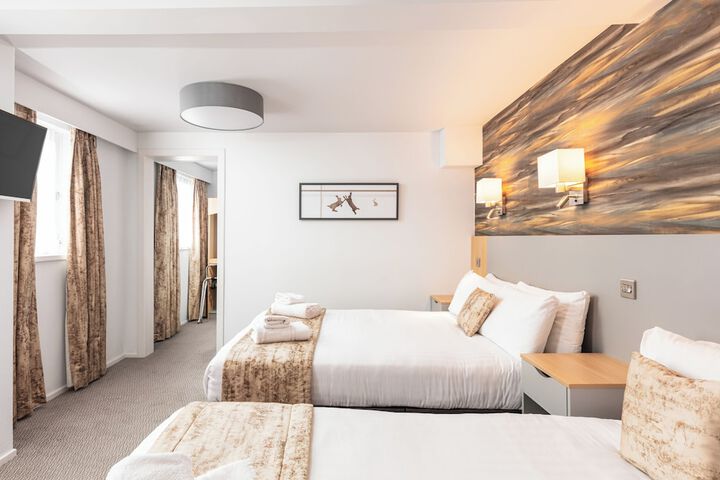 Room 21 of 79
