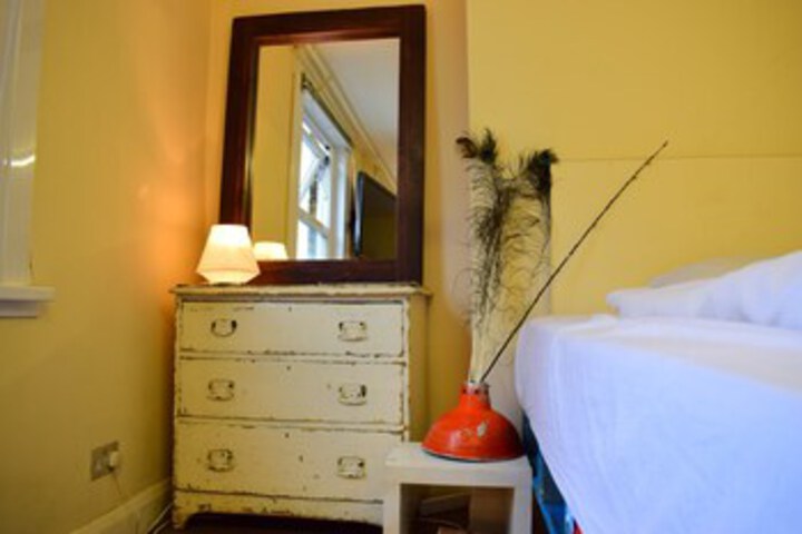 Room 10 of 10