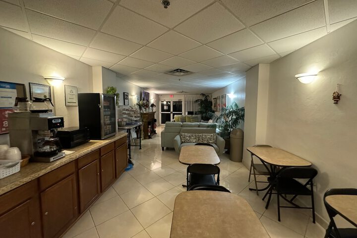 Breakfast area