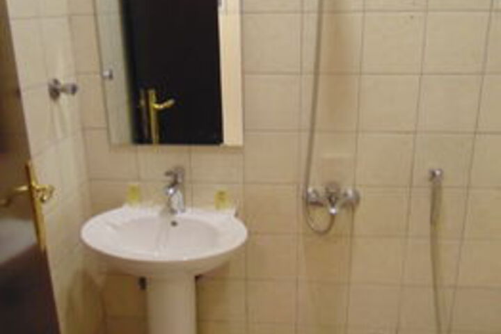 Room 3 of 31